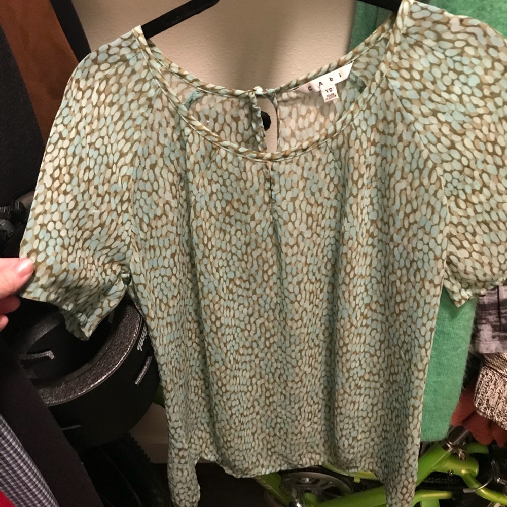 Cabi pebble top